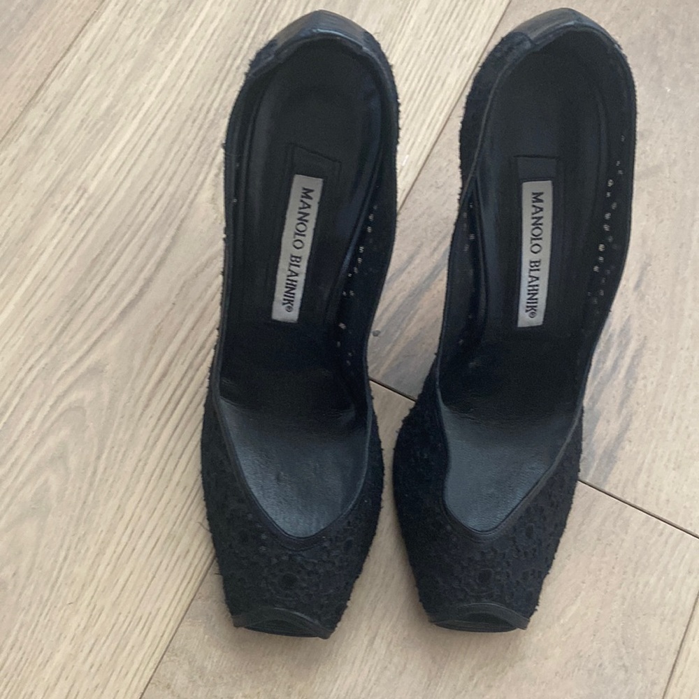 Manolo Blahnik pumps